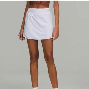 Lululemon Hotty Hot Skirt in white.  Size 4